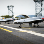 BAYKAR’IN YENİ NESİL PLATFORMLARI K2 KAMİKAZE İHA VE SİVRİSİNEK DOLANAN MÜHİMMAT SAHAYA ÇIKTI