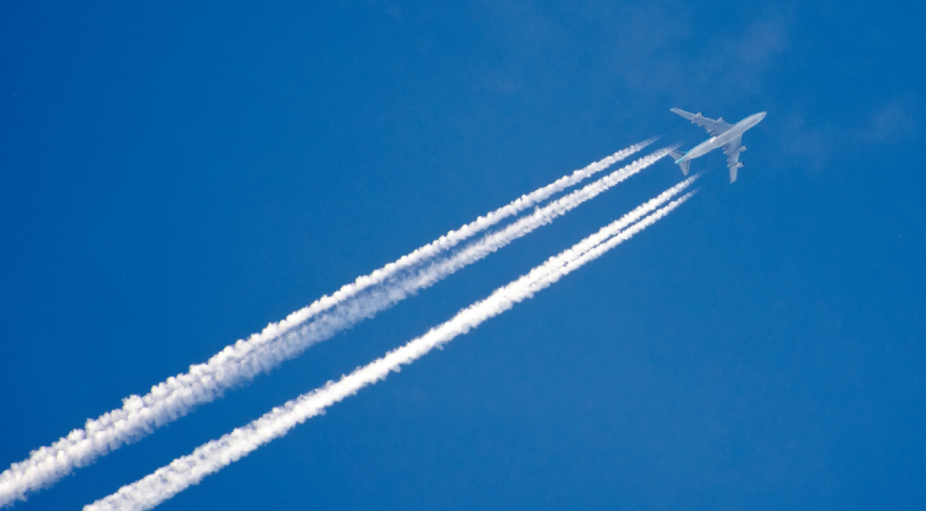 Uçak Yoğuşma İzi (Contraıl) Oluşumunun Askeri Hava Harekatlarına Etkilerive Meteorolojik Desteğin Stratejik Rolü